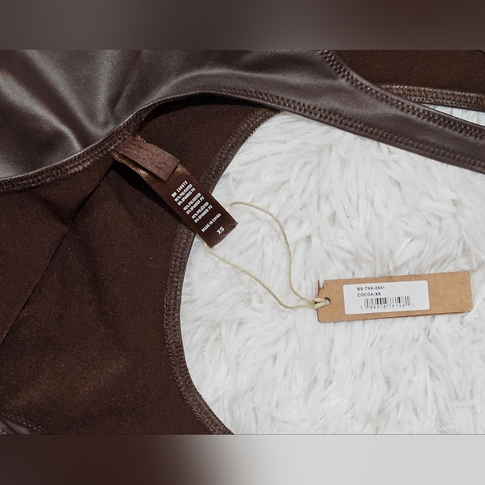 SKIMS Faux Leather Scoop Neck Bodysuit in Cocoa - Picture 5 of 5
